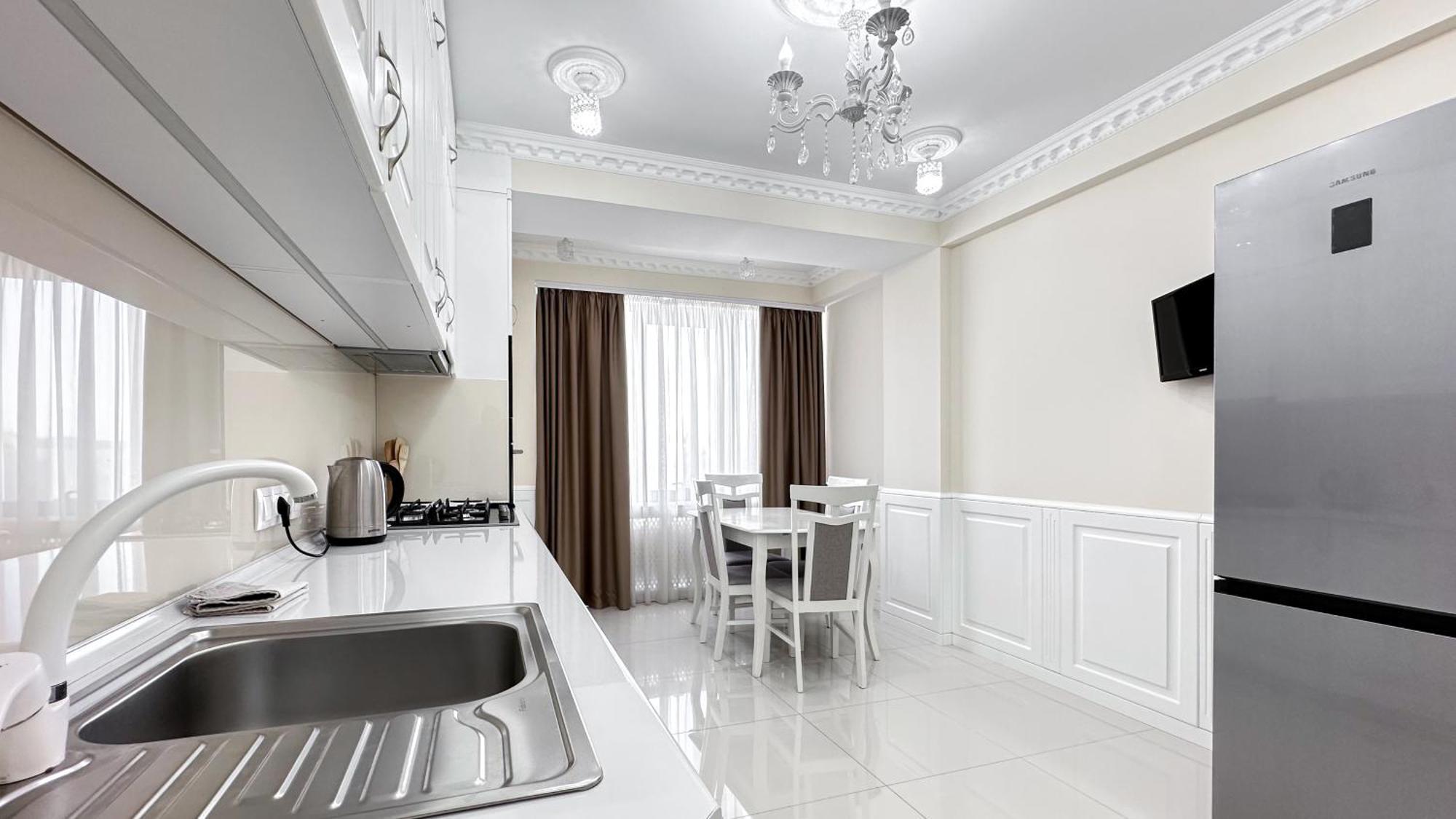 Business Class Apartments In The City Center Кишинёв Экстерьер фото