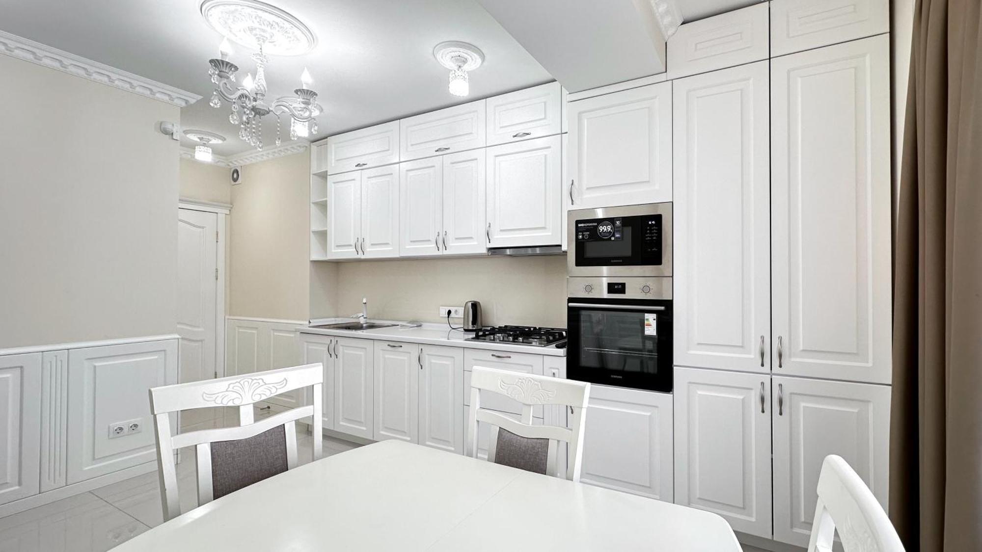 Business Class Apartments In The City Center Кишинёв Экстерьер фото