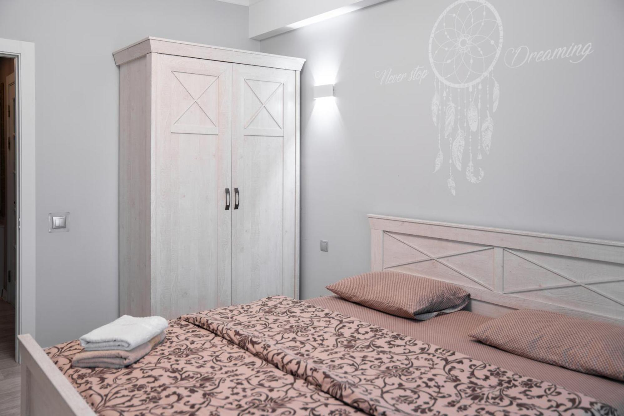Business Class Apartments In The City Center Кишинёв Экстерьер фото